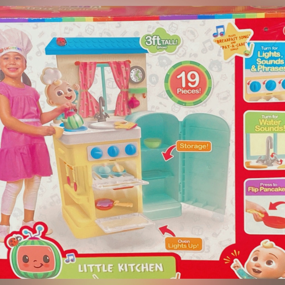 Brand new Cocomelon singing kitchen and play set